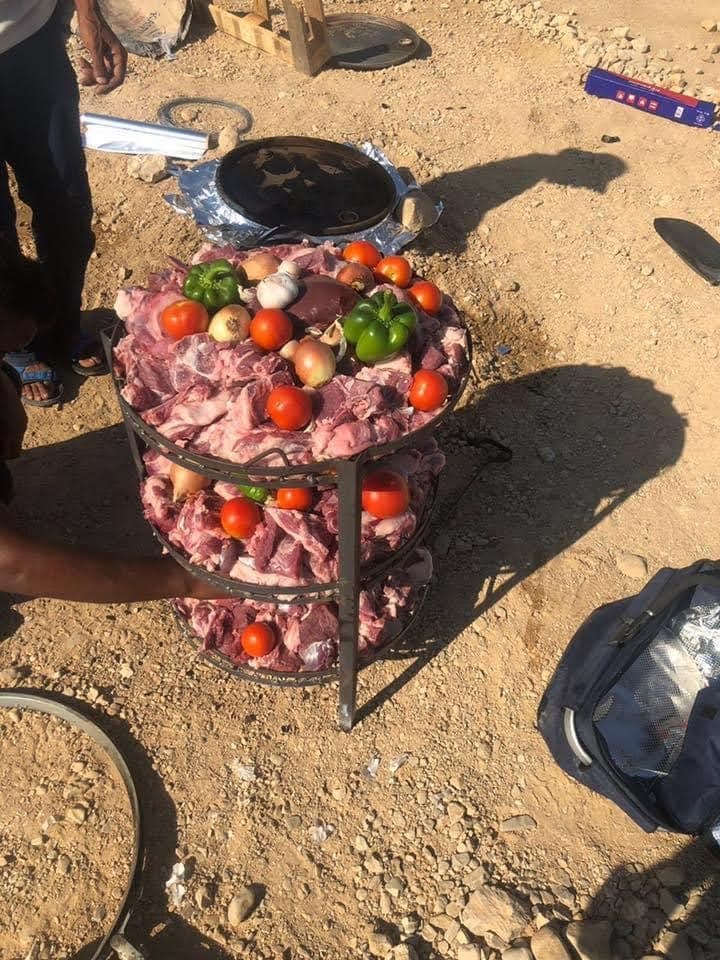 מגדל זרב מסורתי של בשר וירקות